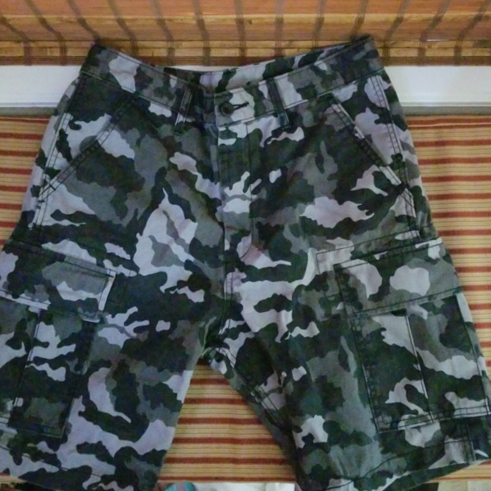 Levi Strauss boys 30in waist shorts